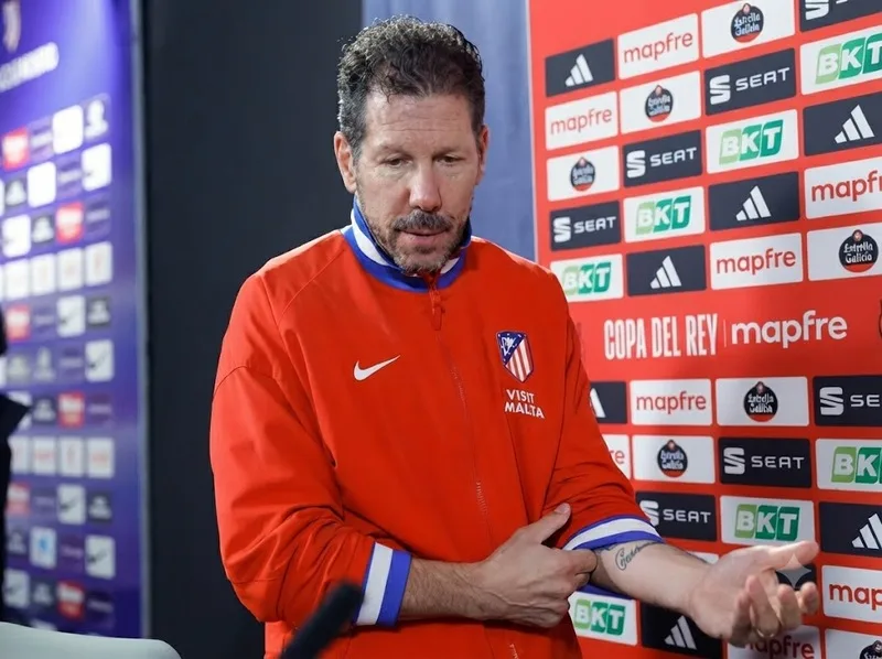 Nhiệm kỳ kéo dài nhiều mùa giải giúp Diego Simeone trở thành một trong những nhà cầm quân gắn bó lâu nhất với một CLB hàng đầu châu Âu.